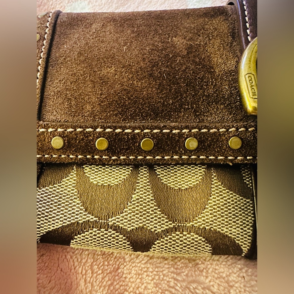 Authentic Vintage Coach Brown Suede  and Leather Clutch with Brass Buckle! - Picture 4 of 10